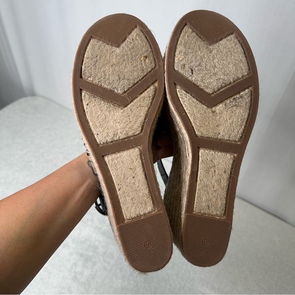 Marc Fisher ⭐️ Black Wedge Sandals Sz 10 - Picture 8 of 10